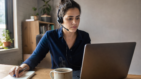 Capa do artigo Vendas Outbound para Pequenas Empresas: Quando Usar em Vez de Inbound?