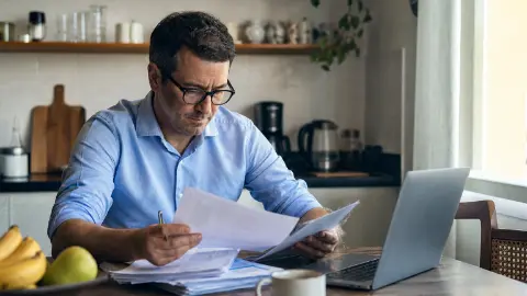 Capa do artigo Quais Documentos Preciso para Declarar Investimentos em Ações no IR 2026?