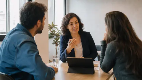 Capa do artigo 5 Passos Práticos Para Conquistar Clientes em Consultoria Empresarial