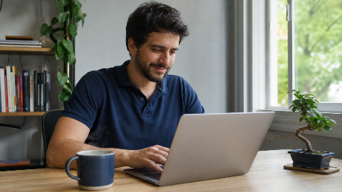 Capa do artigo Node.js: Como fazer sua aplicação web voar sem gastar o dobro?