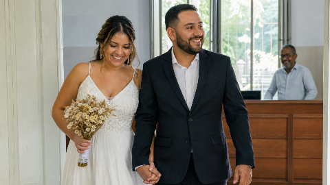 Capa do artigo Casamento Civil vs. Religioso: Qual escolher para o seu "sim"?