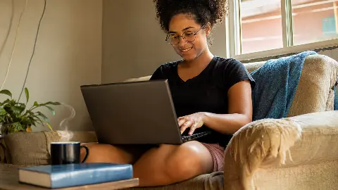 Capa do artigo Aprenda Desenvolvimento de Software Online Grátis e de Qualidade: Seu Guia Definitivo