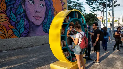 Capa do artigo Marketing de Guerrilha: 5 Exemplos Práticos para Chamar a Atenção