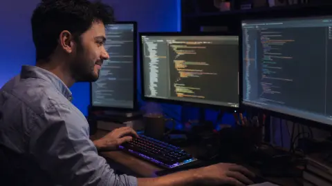 Capa do artigo Node.js: Otimização de Performance com Async/Await Eficaz