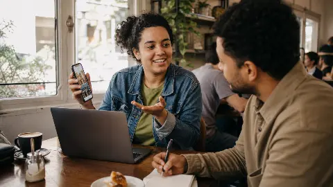 Capa do artigo Marketing de Influência para Iniciantes: 5 Dicas Essenciais para Descolar Sua Marca